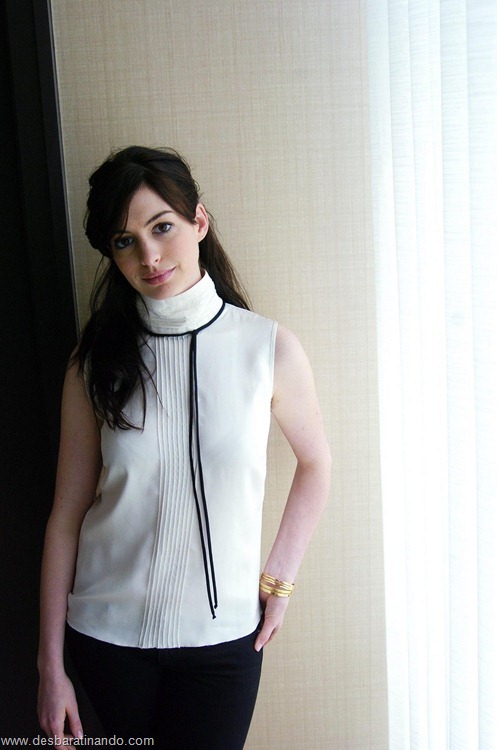 anne hathaway linda sensual sexy desbaratinando  (27)