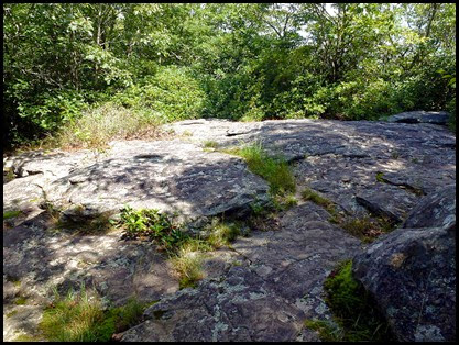 06f - Appalachian Trail climb up to summit - rest