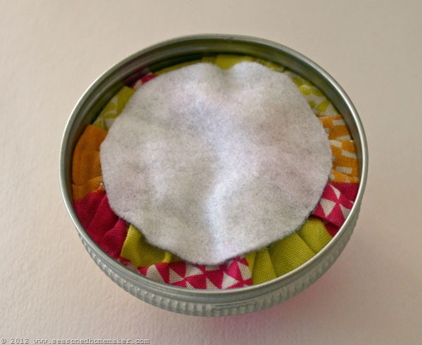 [Mason-Jar-Pin-Cushion-125.jpg]