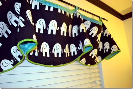 Valance1 Valance for black and white nursery