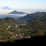 On Gn Prau - view of Dieng Plateau together with Slamet and Ciremai (Jia Hao, July 2010)