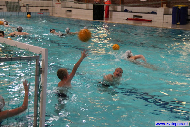 Open waterpolotrainingen