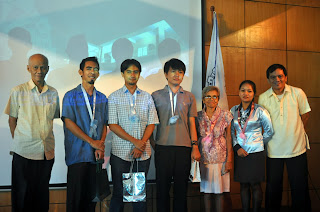 Board of Judges receive special token