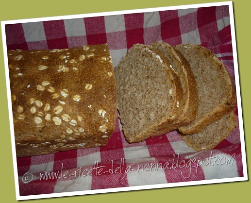 Pane integrale con pasta madre ai fiocchi d'avena (9)
