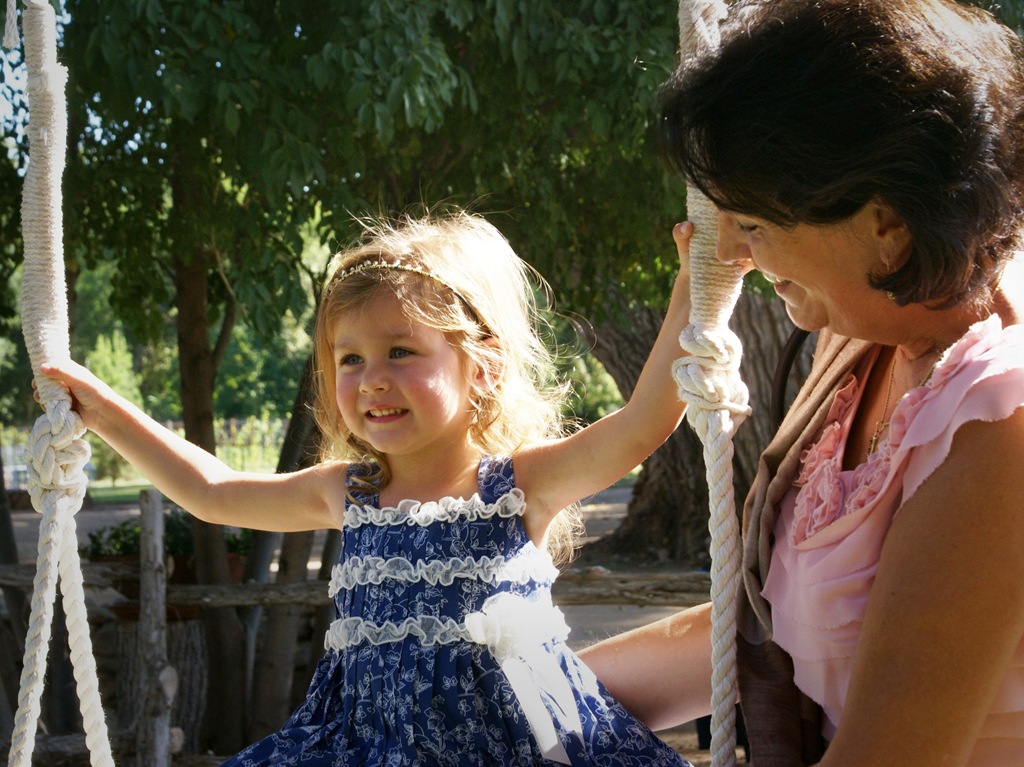[swing652-copy9.jpg]