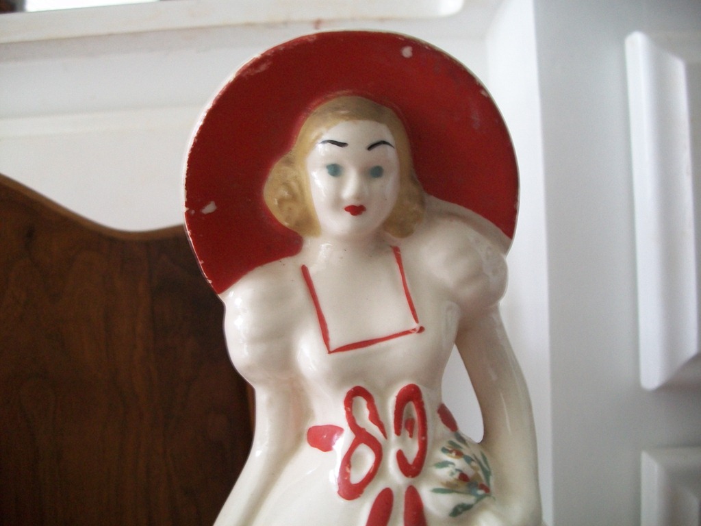 [HEB%2520canada%2520girl%2520vases%2520cut%2520ant%2520damage%2520036%255B5%255D.jpg]