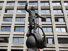 Gagarin_in_London