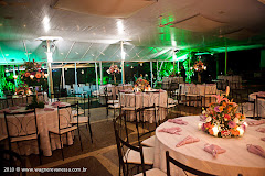 Fotos do evento Fernanda e Renato. Foto numero 15. Fotografia (fotografias) dos fotógrafos de casamento Wagner e Vanessa que fazem fotos de casamento (fotografia de casamento) no melhor estilo do fotojornalismo em Niterói, RJ, e outras cidades do Rio de Janeiro. fotos casamento niterói de rj festa rio janeiro niteroi festas para casamentos foto fotojornalismo fotografia noiva ornamentaçao penteados simples decoraçao fotógrafo eventos