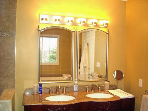 bath vanity lights