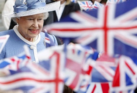 HerMajestytheQueen union-jacks