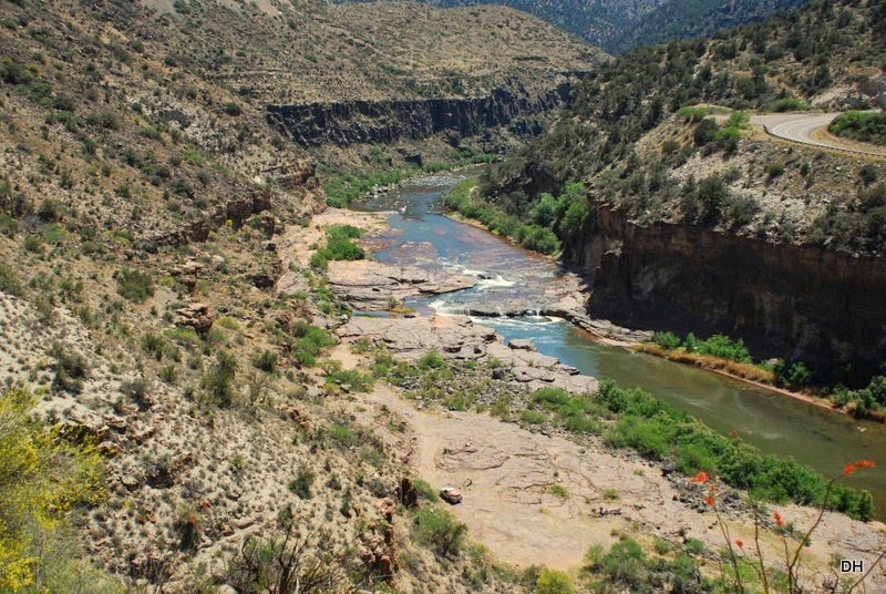 [04-23-14-US60-Salt-River-Canyon-94a4.jpg]