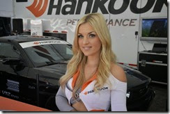 Hot Girls in The SEMA Show Pictures (6)