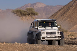 Mercedes-Benz-G63-AMG-6x6-24%25255B2%25255D.jpg