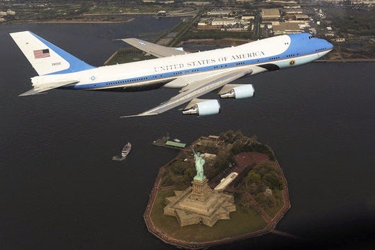 [air%2520force%2520one%2520statue%2520of%2520liberty%255B3%255D.jpg]