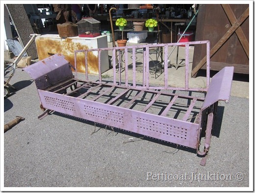 nashville-flea-market-shopping-petticoat junktion