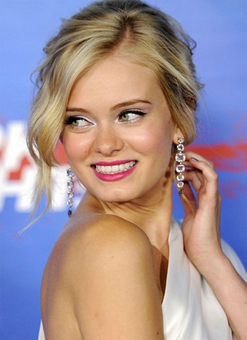 [sara-paxton1%255B3%255D.jpg]