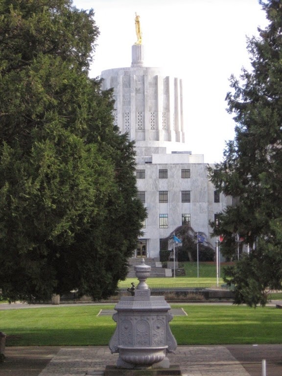 [IMG_5092-Oregon-State-Capitol--Breym%255B2%255D.jpg]