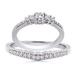Round-Diamond-Wedding-Ring-Set-in-14k-White-Gold_SD_SR0228D