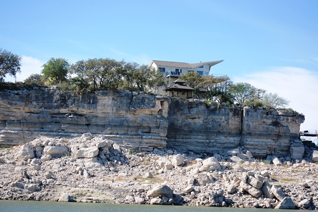 [Lake%2520Travis%2520-%2520where%2520have%2520the%2520Water%2520gone%255B3%255D.jpg]
