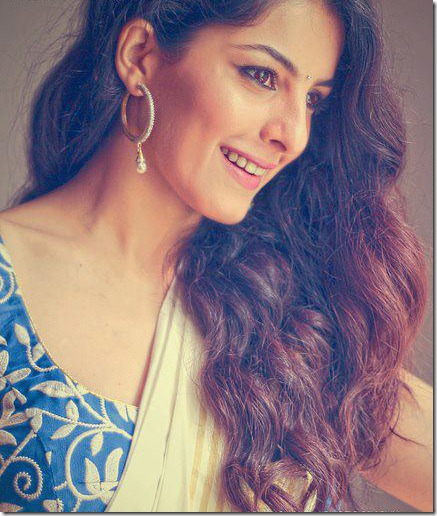 thattathin marayathu film heroine photos indian actress stills isha talwar new cute photoshoot stills thattathin marayathu film heroine photos indian actress stills isha talwar new cute photoshoot stills