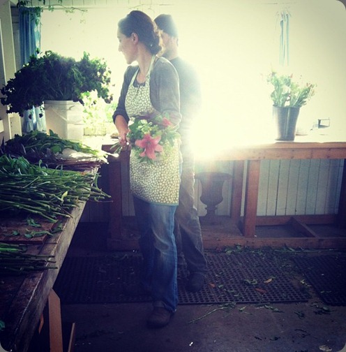 564380_188268277968037_207426759_n floret 64 bouquets per hour