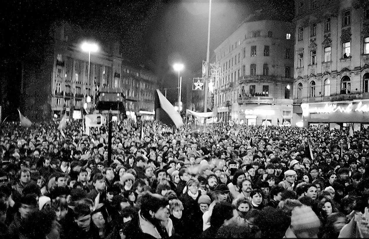 17_listopad_Brno.jpg 17_listopad_Brno.jpg