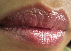 caspian lip swatch with mermaid, bitsandtreats