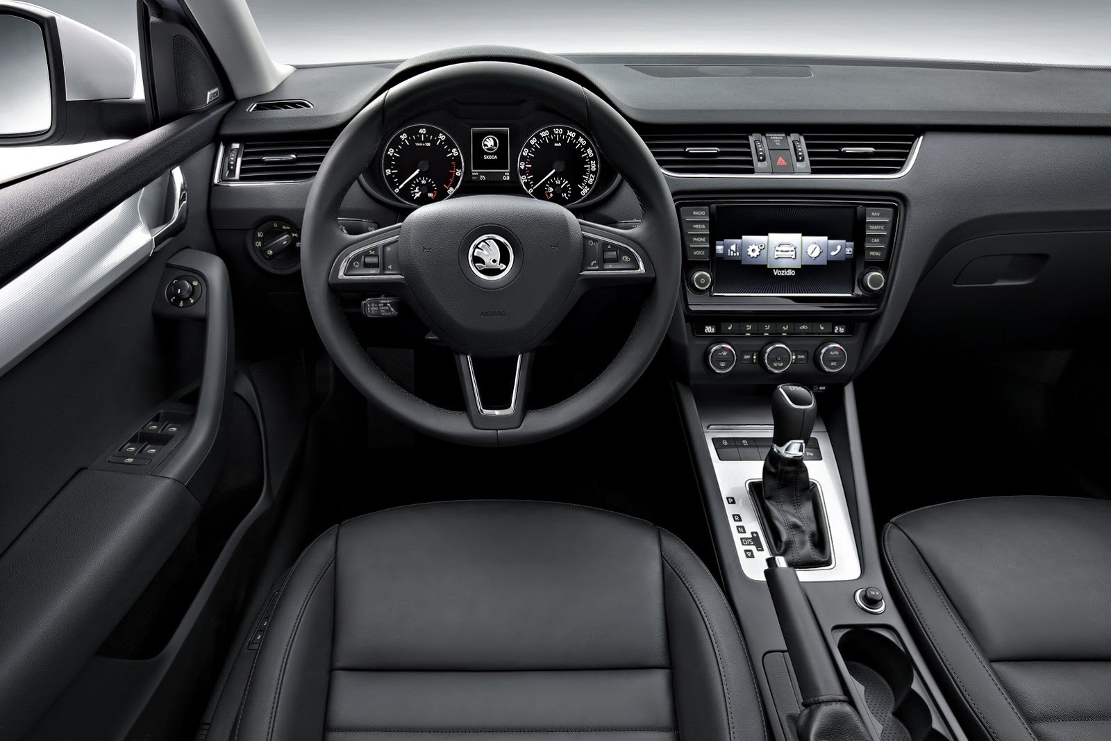 2013-Skoda-Octavia-III-4[2].jpg
