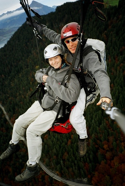 [Bethany%2520paragliding.jpg]