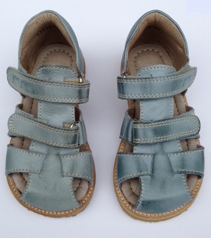 [pompom_sandal_bl%25C3%25A5%255B6%255D.jpg]