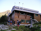 Refuge des Besines (2104m) in the morning with the Pic D