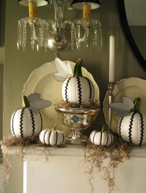 [black%20and%20white%20pumpkins%20eddie%20ross%20ric%20rac%5B4%5D.png]