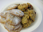 On the left: cornflake cookies! From the style department.