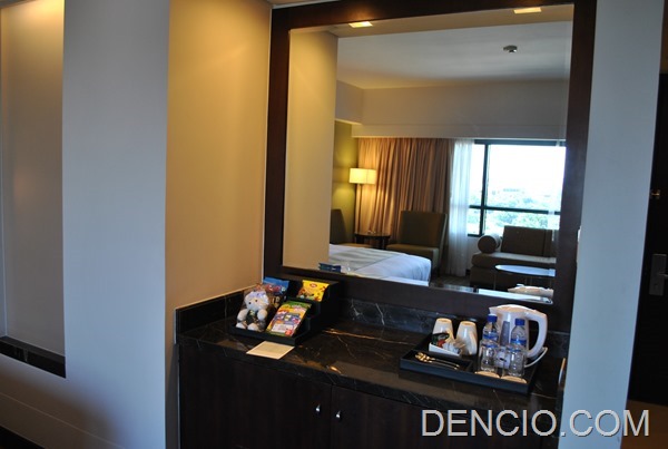 Holiday Inn & Suites Makati 62