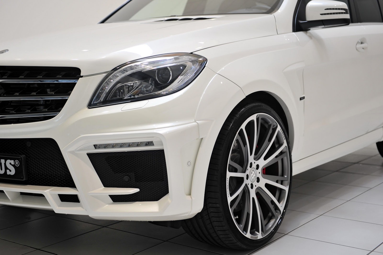 [Brabus-ML63-AMG-24%255B2%255D.jpg]