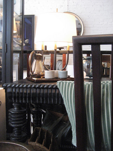 Love the scale of the table and accessories combined. Love the scale of the table and accessories combined.