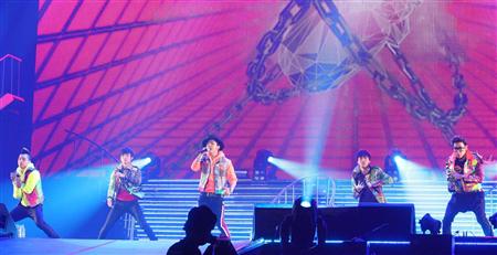 Big Bang - YG Family Concert 2012 - 07jan2012 - 12.jpg