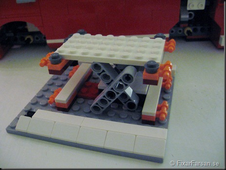 Höjbart tak konstuktion Lego 10220 Volkswagen T1 Camper Van Bilder Höjbart tak konstuktion Lego 10220 Volkswagen T1 Camper Van Bilder