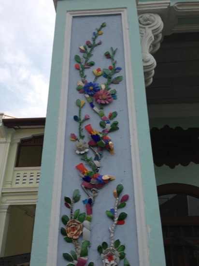 IMG_3756.jpg Coloured plaster moulding