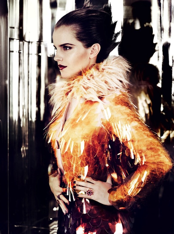 [Emma%2520Watson%2520-%2520Vogue%2520July%25202011%255B2%255D.jpg]