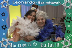 Fotos do evento Leonardo - 13.08.11. Foto numero 16 da Social Click Fotografia Digital, do Rio de Janeiro, RJ, que faz fotos divertidas, fotos malucas, fotos com fantasias, fotos na hora, fotografia maluca, fotografia divertida com molduras personalizadas. fotos divertidas malucas foto maluca animadas animado rj rio de janeiro divertida fantasia animada fotografias casamento cidade www fotografos