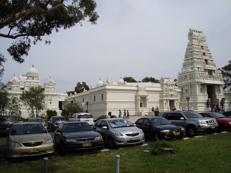 Wonderful Hindu Temples abroad: Lord Venkateshwara Temple(Birmingham United Kingdom), Malibu Hindu Temple(Malibu California US), Shiva-Vishnu Temple(Livermore California US) and many more