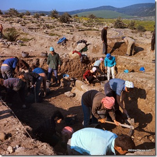 Megiddo excavation of Solomonic palace, db6704060512