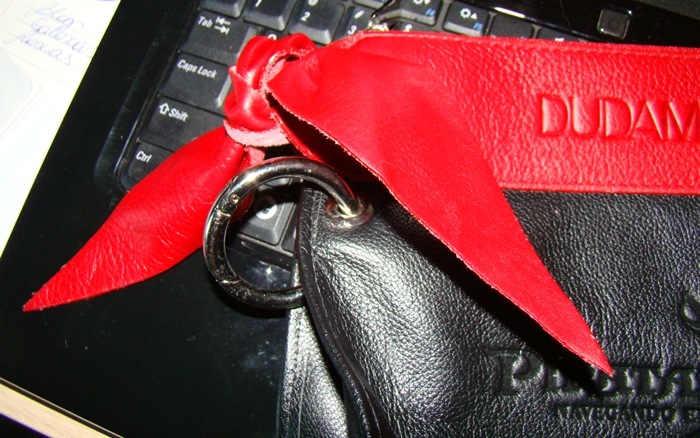 [detalhe%2520necessaire%2520pirata%255B4%255D.jpg]