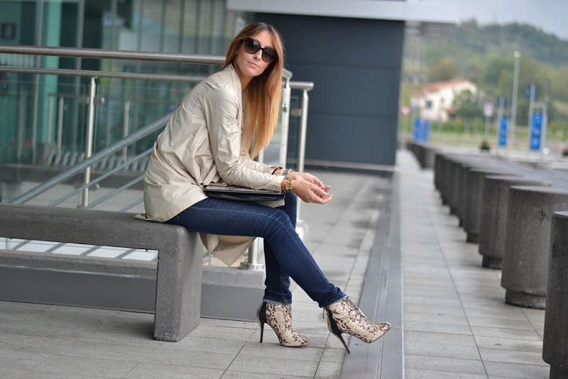 Rinascimento, trench, Stradivarius Bag, Stradivarius Clutch, Stradivarius Shoes, Valentino Sunglasses, Fashion Blogger, Italian Fashion Bloggers, Fashion Blogger Italiane, Fashion Blogger Toscane, Fashion Blogger Firenze, Outfit, Look of the Day, Street Style