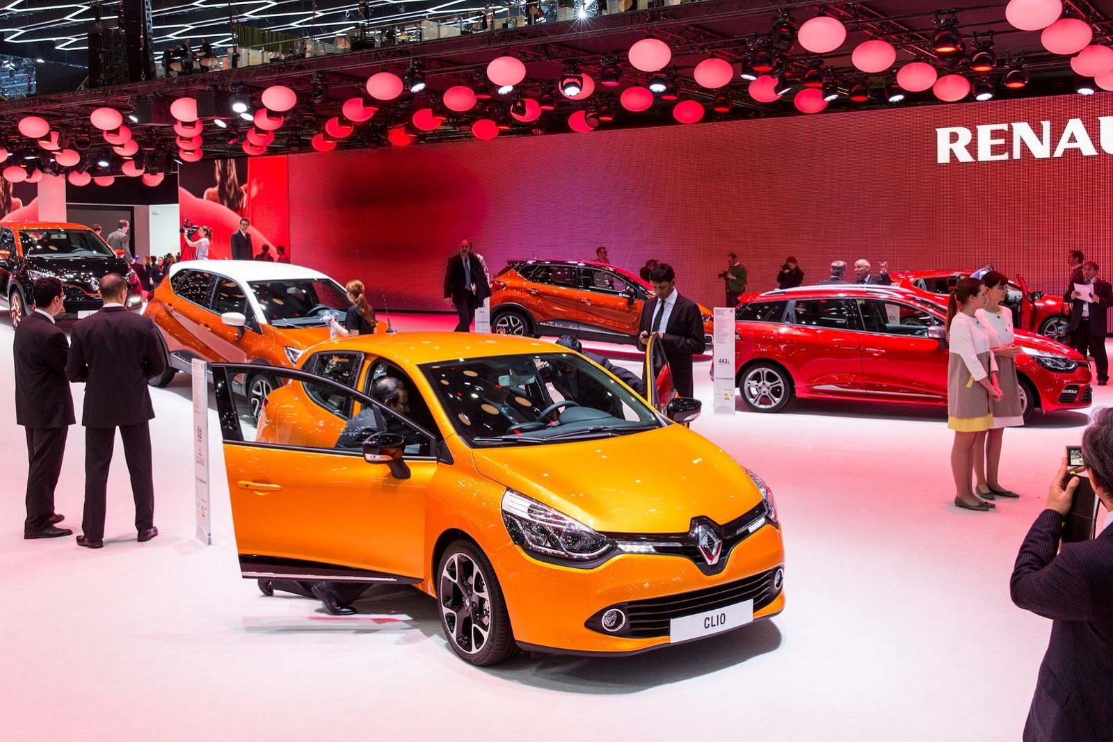 [Renault-Clio-GT-Geneva-2%255B2%255D.jpg]