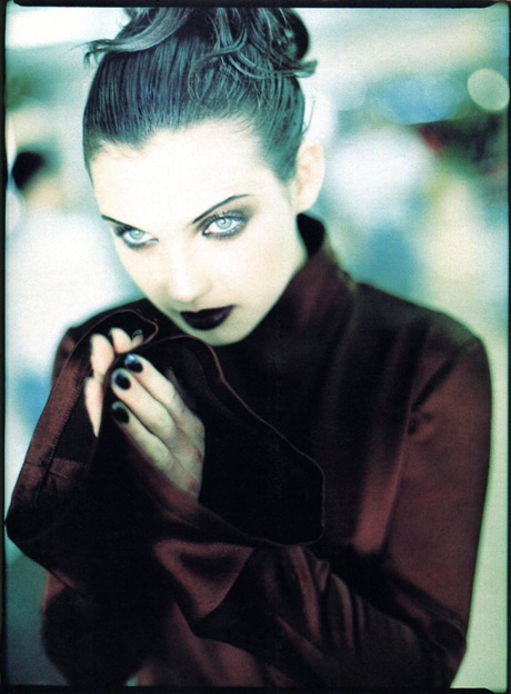 1997 Donna Karan Signature stretch satin kimono. Photo: Patrice Reumont (Woman, Spain)