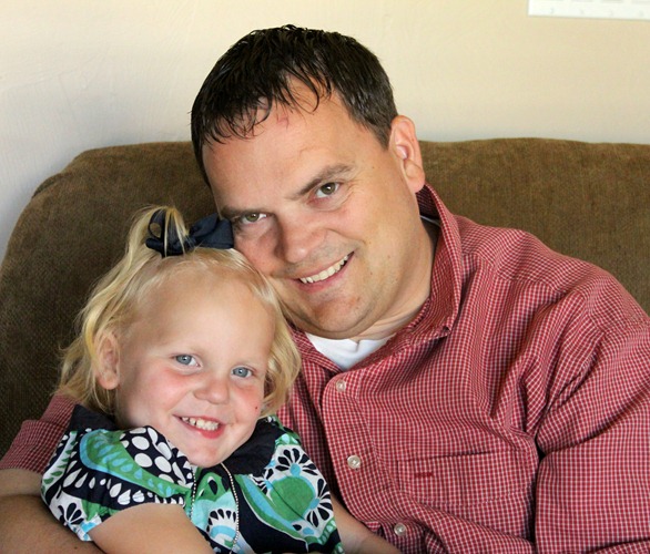 [a%2520lindz%2520and%2520dad%2520e%255B4%255D.jpg]