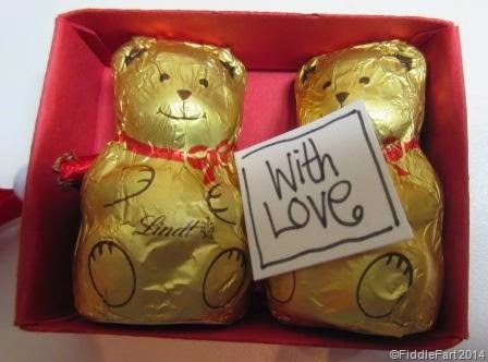 [Lindtt%2520Chocolate%2520bears%2520in%2520Matchbox%255B9%255D.jpg]