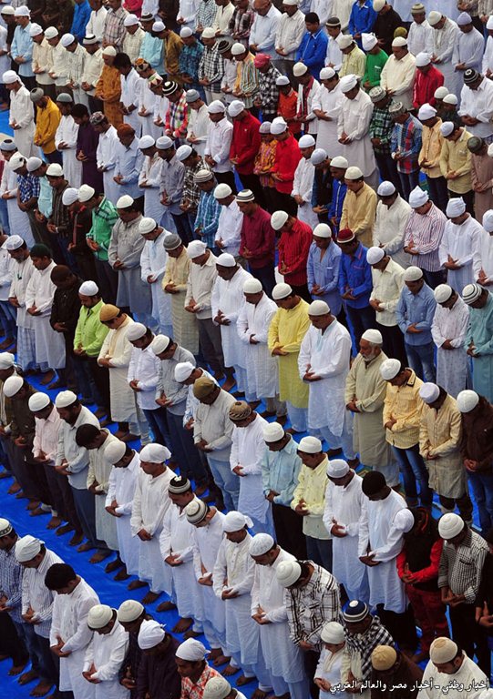 مظاهر عيد الفطر المبارك لعام 2013  فى العالم 